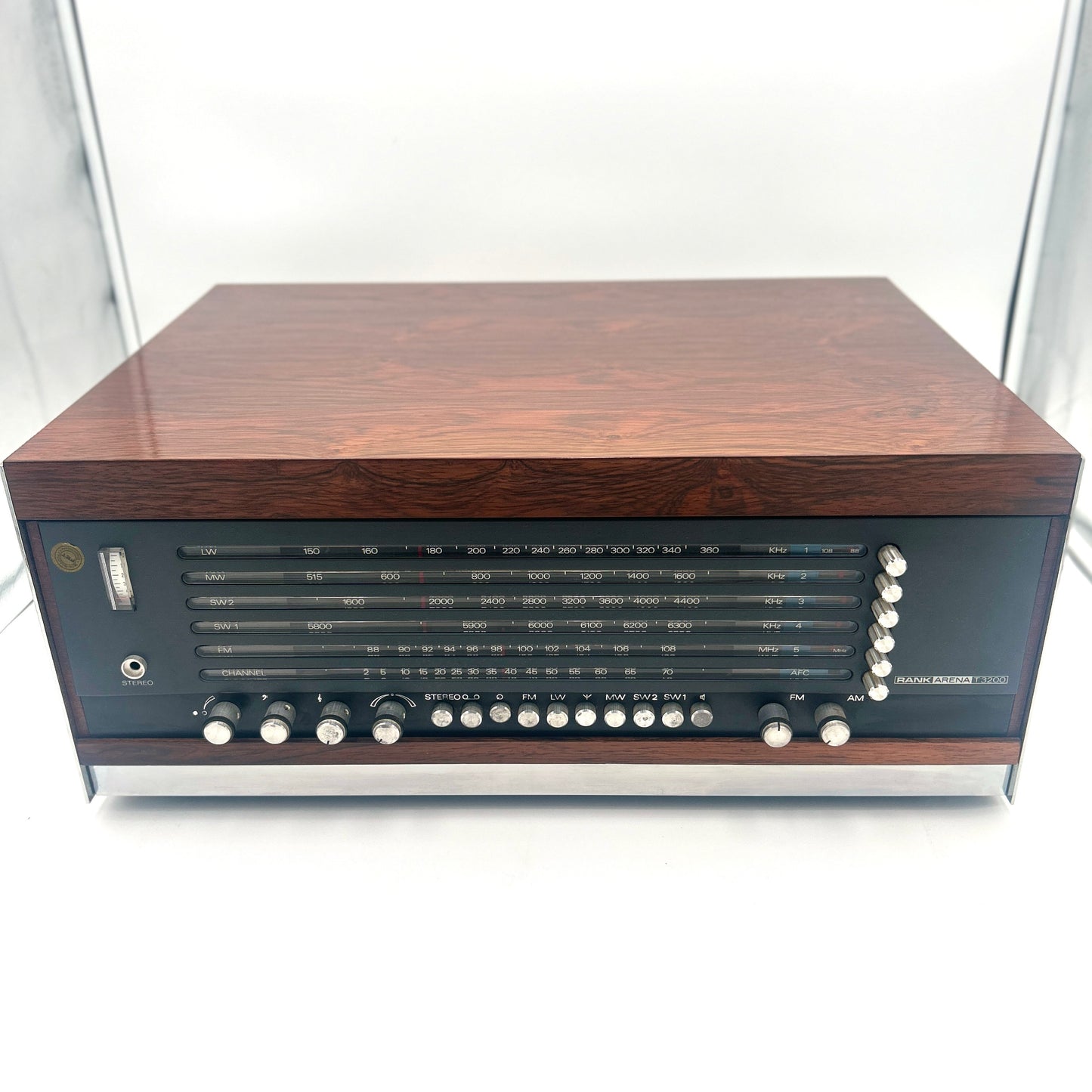 Danish Modern Receiver and Speakers in Rosewood 1972.