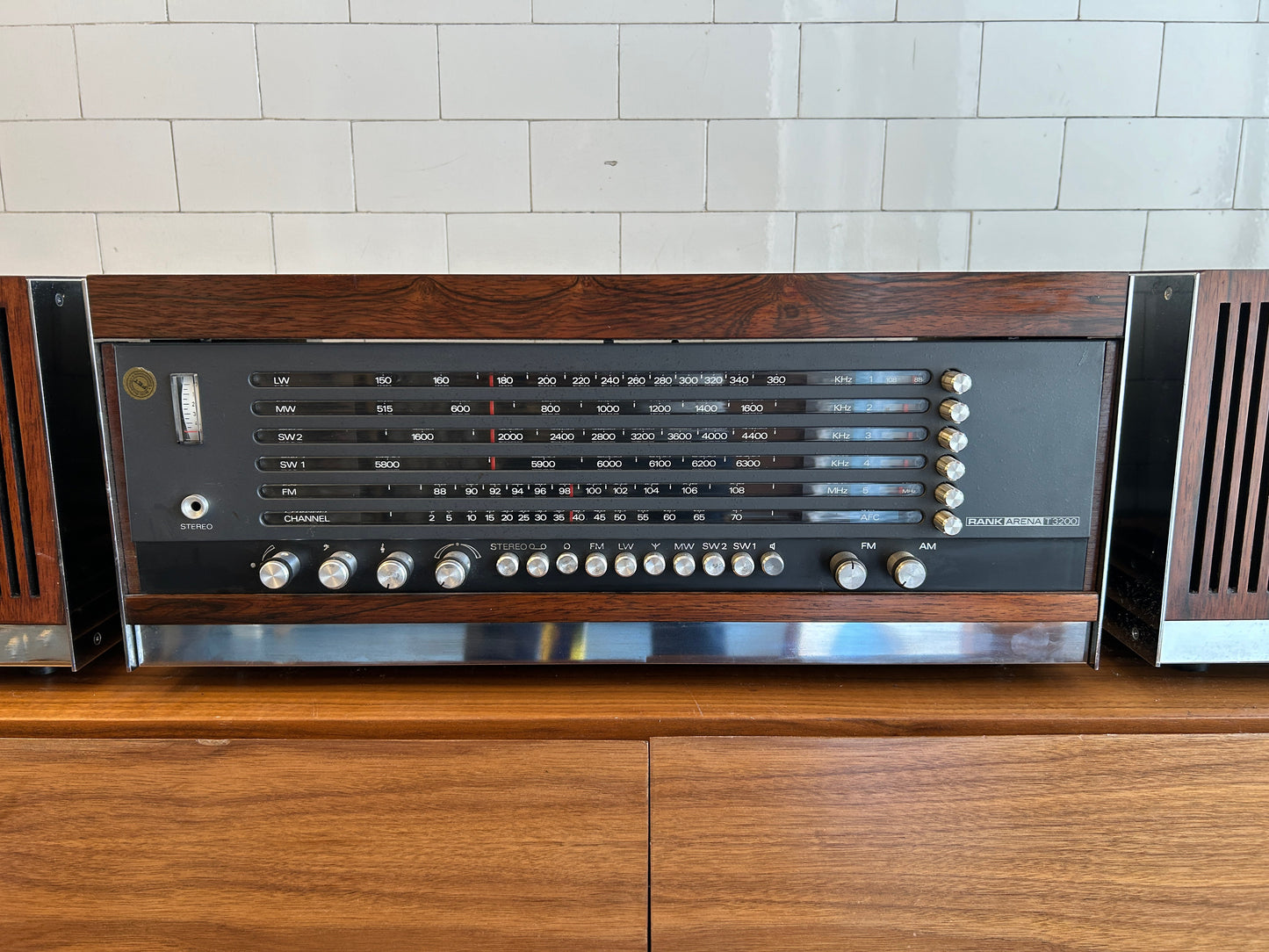 Danish Modern Receiver and Speakers in Rosewood 1972.