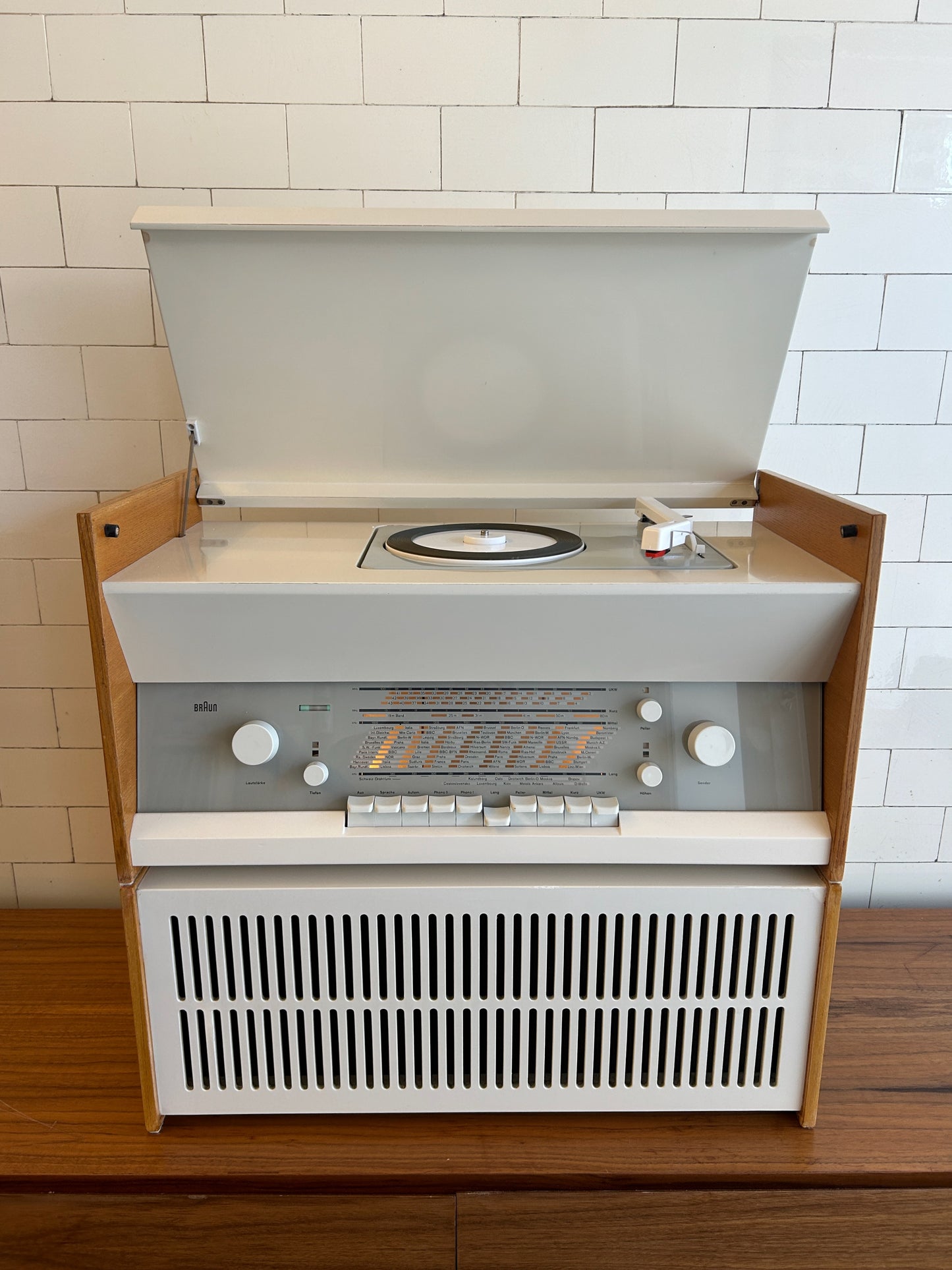 Dieter Rams designed Braun Atelier 11 & Speaker circa 1961